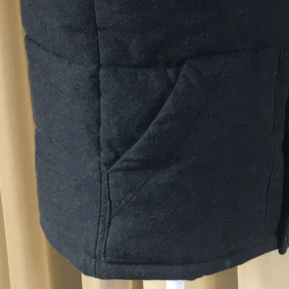 BANDA REPUBLIC  MEN VEST SIZE S - Picture 4 of 9